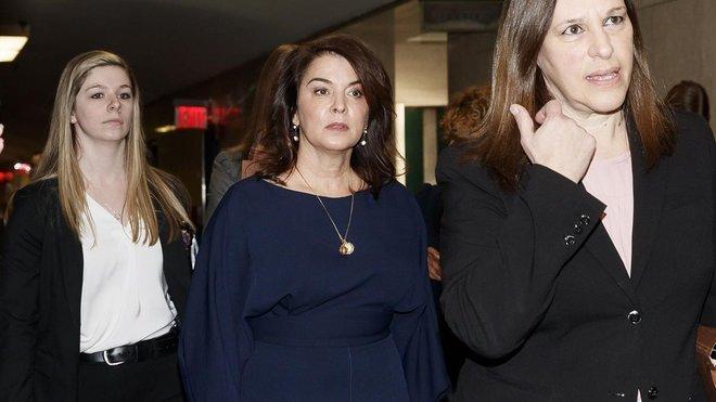 annabella sciorra weinstein se puso sobre mi y me violo