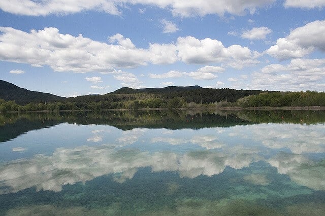 lagos de cataluna para banarse