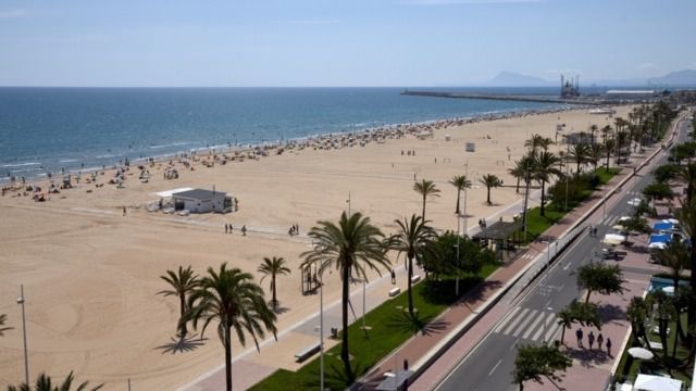 El verano de siempre con la máxima seguridad en Gandia